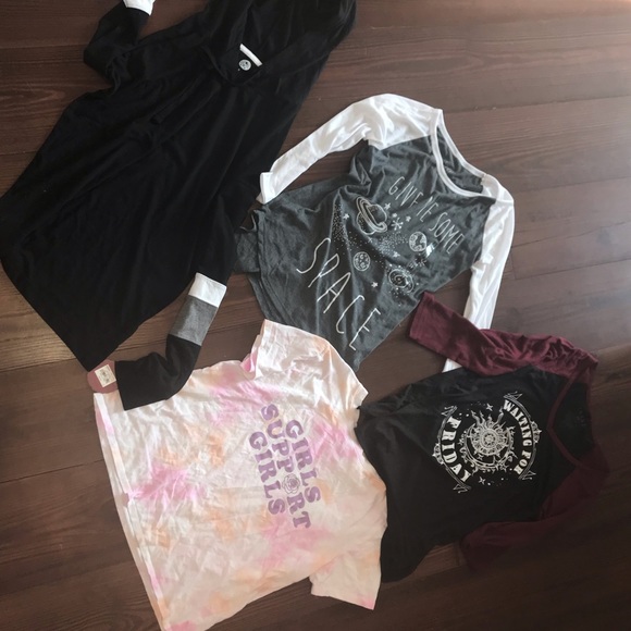 4 excellent SHIRTS all XS size - Picture 4 of 7